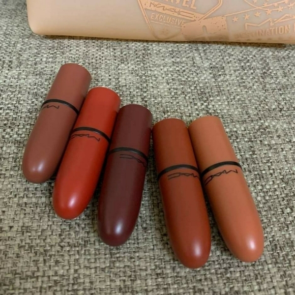 MAC // ltd ed travel exclusive mini lipstick set cosmetic bag & 5 bold colors